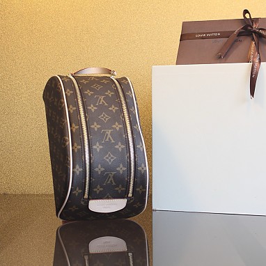 [LOUIS VUITTON] 루이비통 킹 사이즈 토일레트 백 모노그램 M47528
