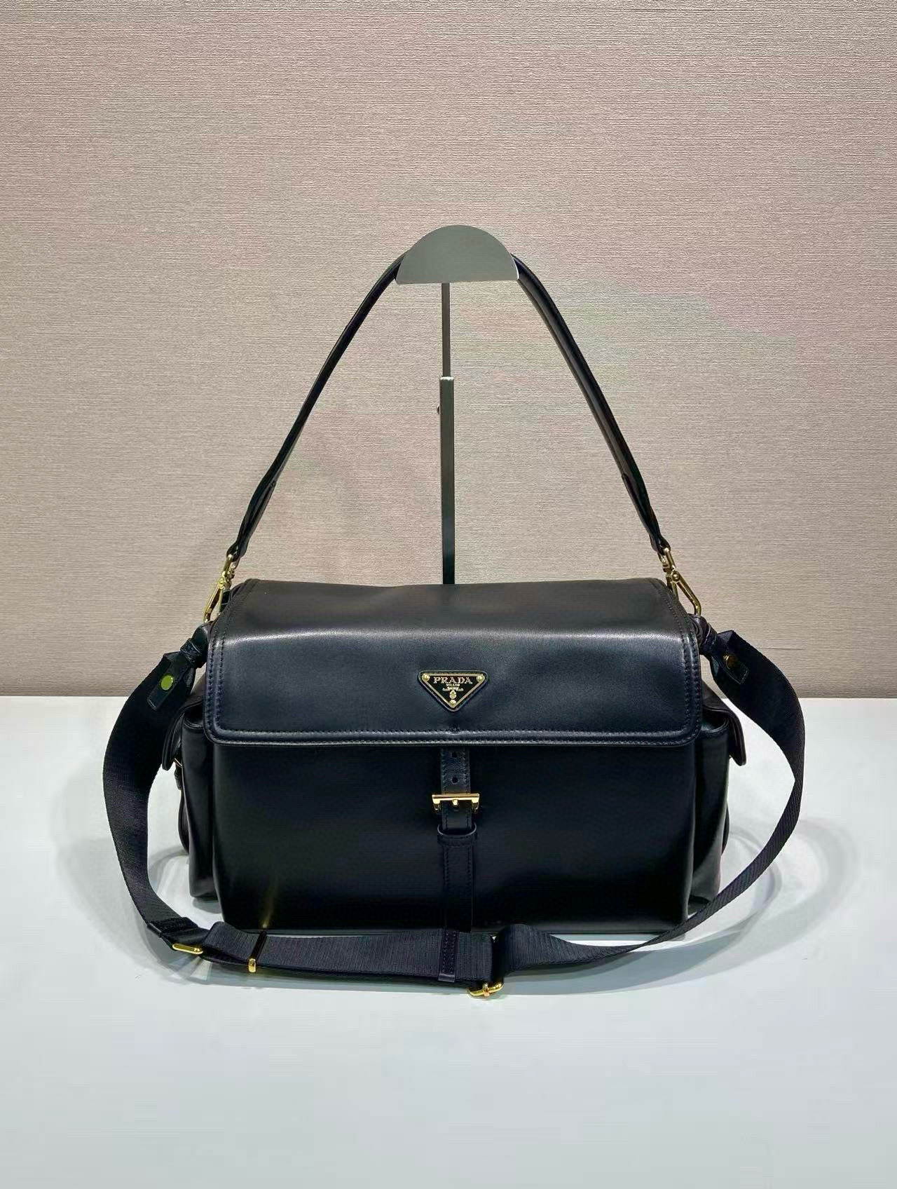 [PRADA] 프라다 익스플로어 라지 숄더백 1BD391