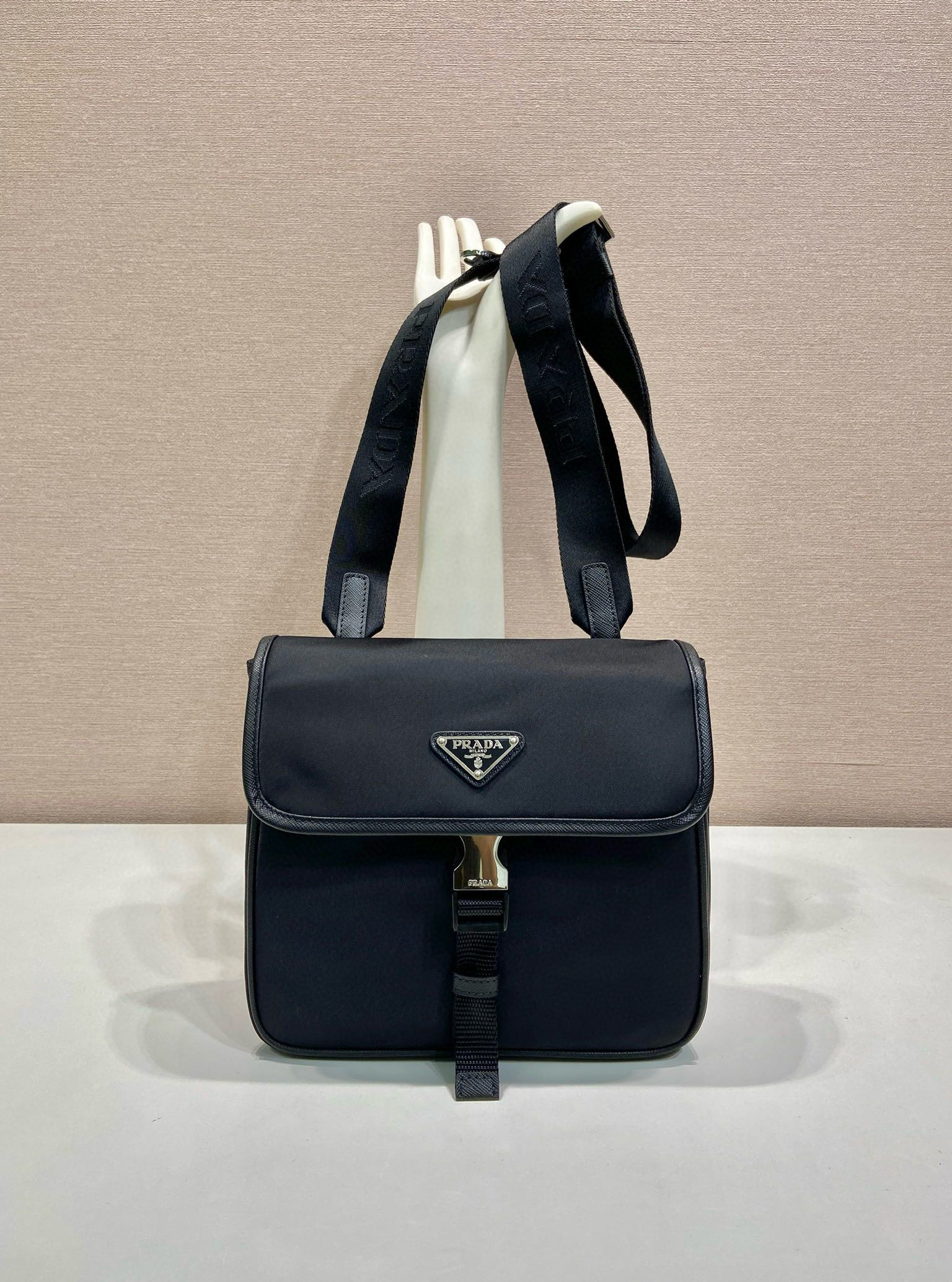 [PRADA] 프라다 리나일론 숄더백 2VD077