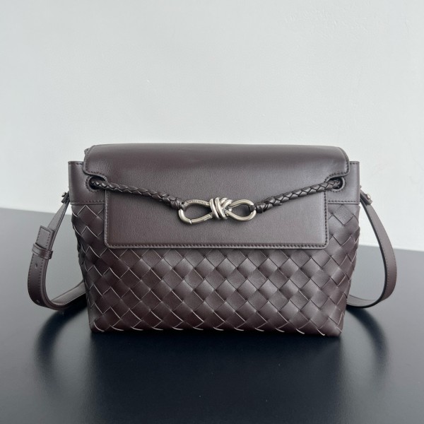 [BOTTEGA VENETA] 보테가베네타 스몰 안디아모 메신저백 815781