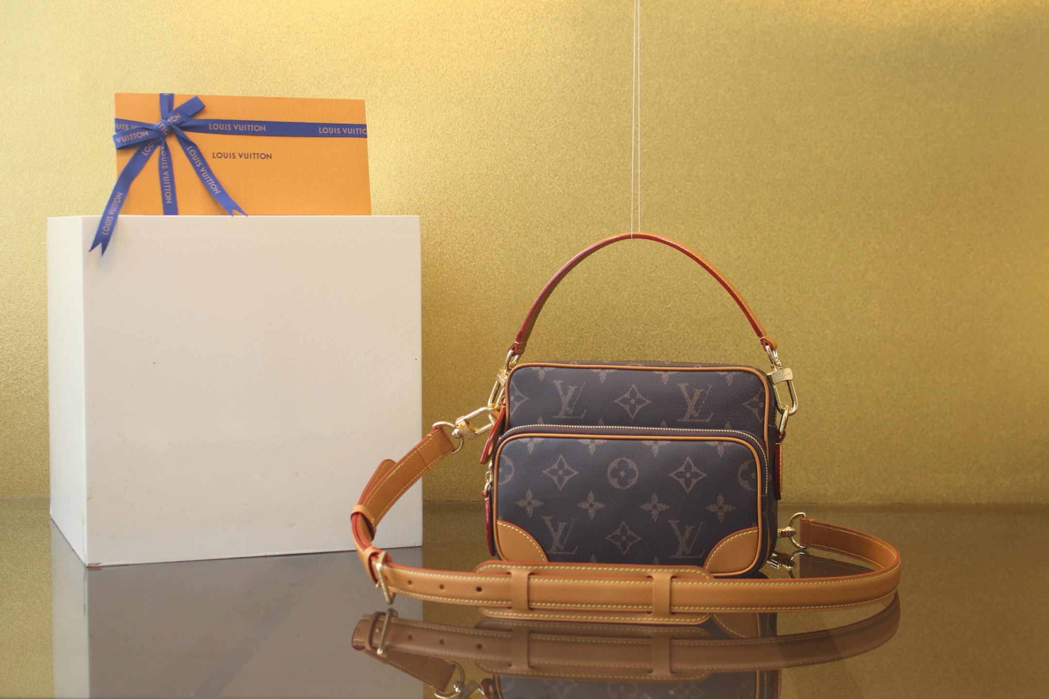 [LOUIS VUITTON] 루이비통 모노그램 닐 M14025