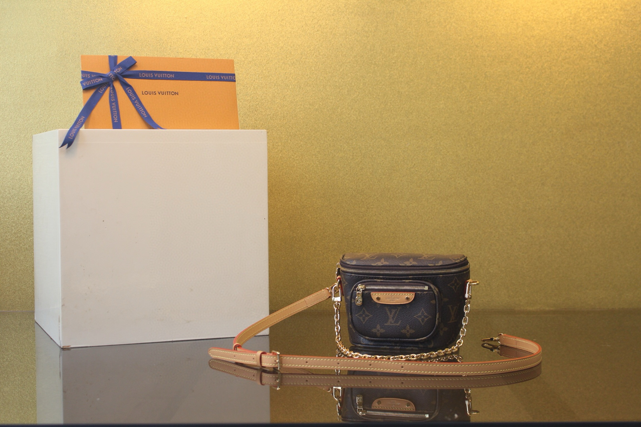 [LOUIS VUITTON] 루이비통 미니 범백 모노그램 M82335