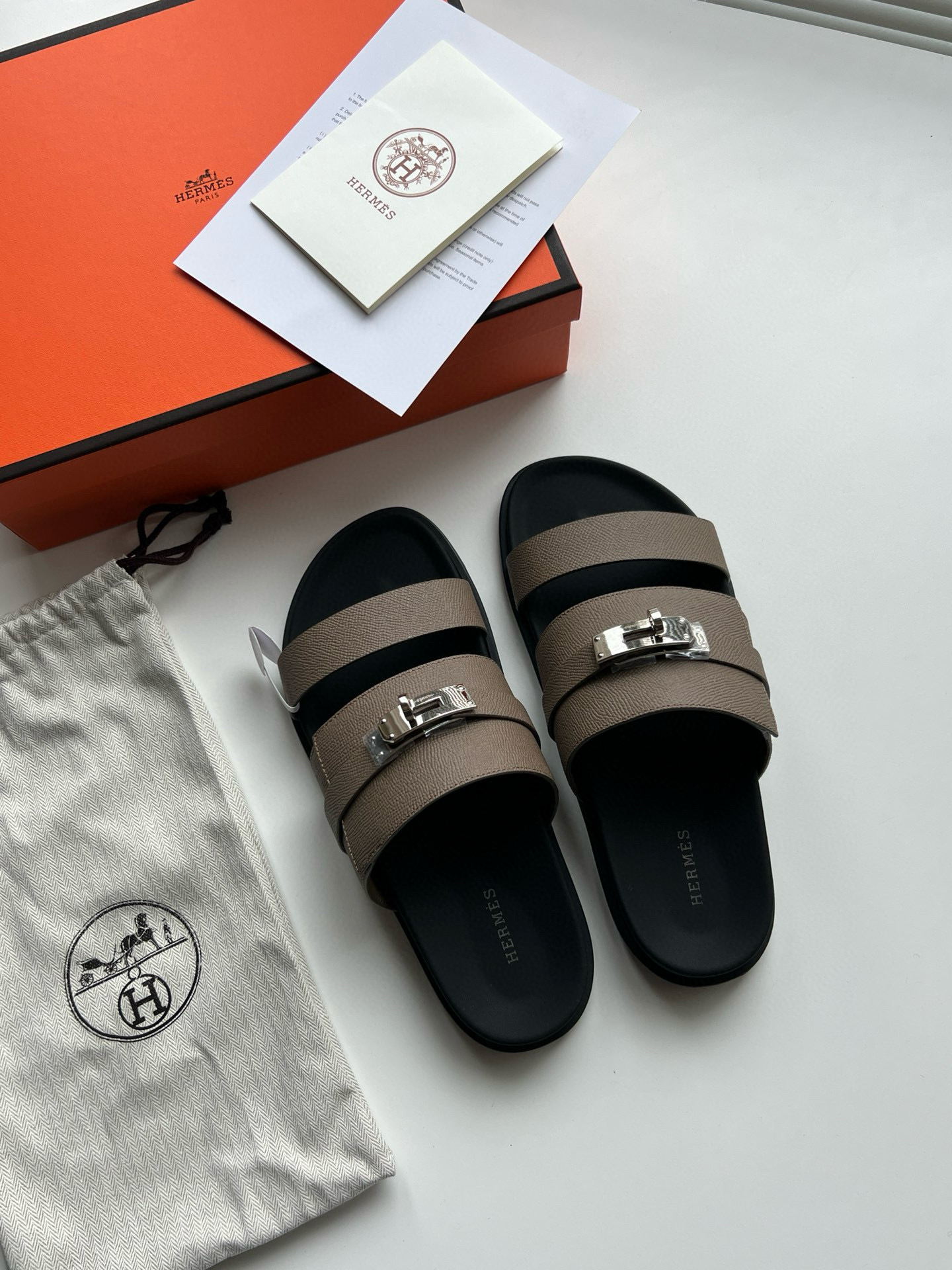 [HERMES] 에르메스 잭슨 샌들 남성용