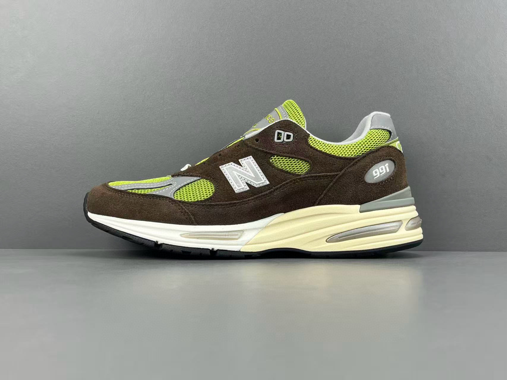 [New Balance] 뉴발란스 x 다니엘 카타리 991v2 초콜릿 브라운 피스타치오 U991CK2 남녀공용