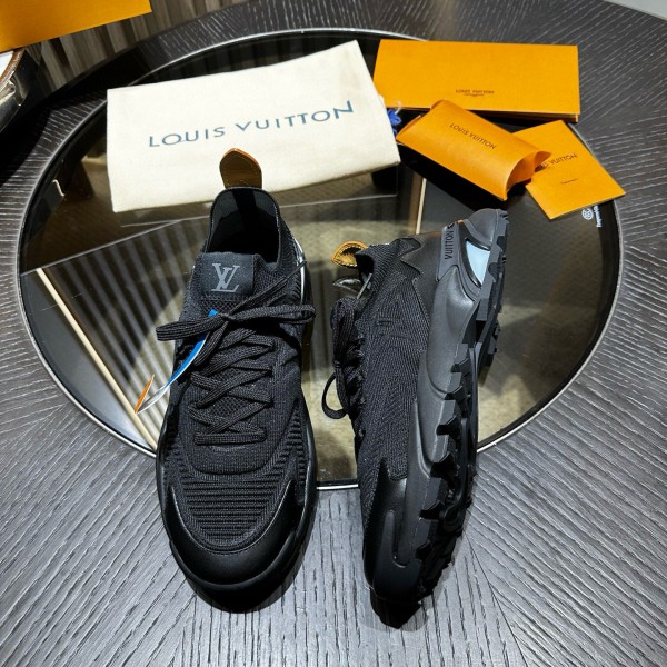 [LOUIS VUITTON] 루이비통 러너 타틱 스니커즈 남성용