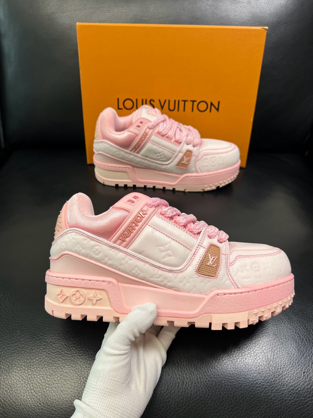 [LOUIS VUITTON] 루이비통 LV 트레이너 맥시 스니커즈 남녀공용